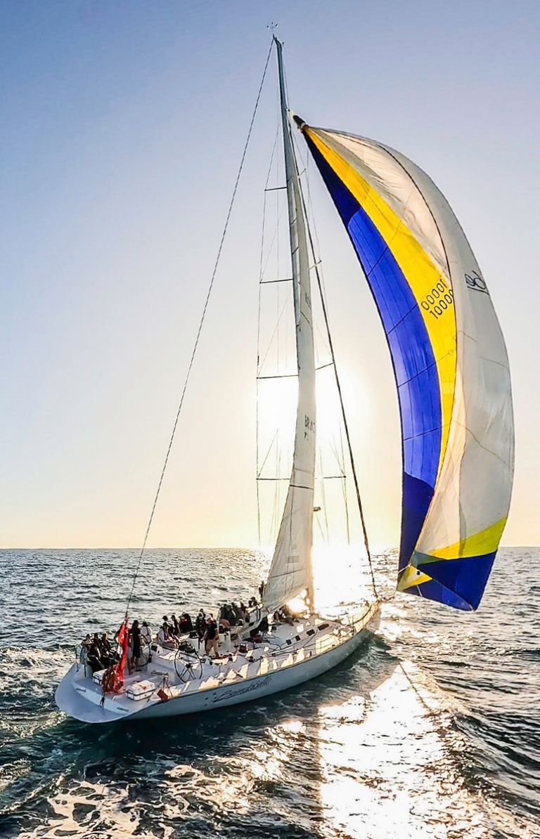 海上张满帆的 24 米“布瑞德贝拉号”帆船 © 布瑞德贝拉航海之旅版权所有 海上张满帆的 24 米“布瑞德贝拉号”帆船 © 布瑞德贝拉航海之旅版权所有