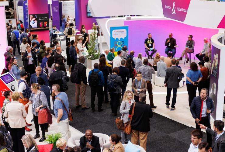 澳大利亚,布里斯班,第 12 届艾滋病毒科学大会,IAS 2023 展厅场景 © Max Mason-Hubers / IAS 版权所有 澳大利亚,布里斯班,第 12 届艾滋病毒科学大会,IAS 2023 展厅场景 © Max Mason-Hubers / IAS 版权所有